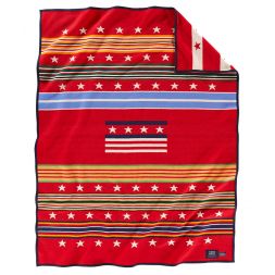 Pendleton Woolen Mills - Grateful Nation Blanket Robe